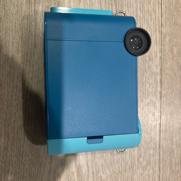 Kodak Instant Camera - Picture 2 of 2